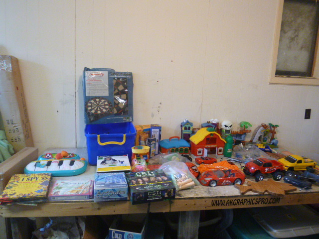 lot 94 image: Lot of Toys and Games