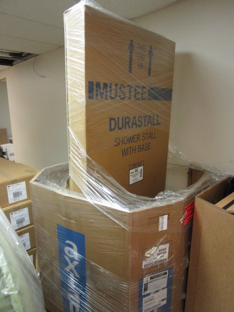 lot 522 image: DURASTALL SHOWER STALL W BASE & SHOWERHEAD