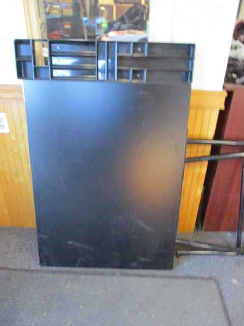 lot 4 image: Drafting Table and some supplies