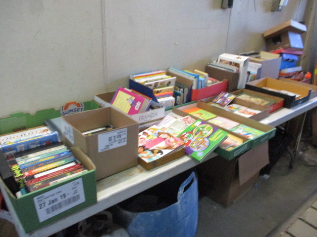 lot 18 image: BooksMoviesDVDs and Cds
