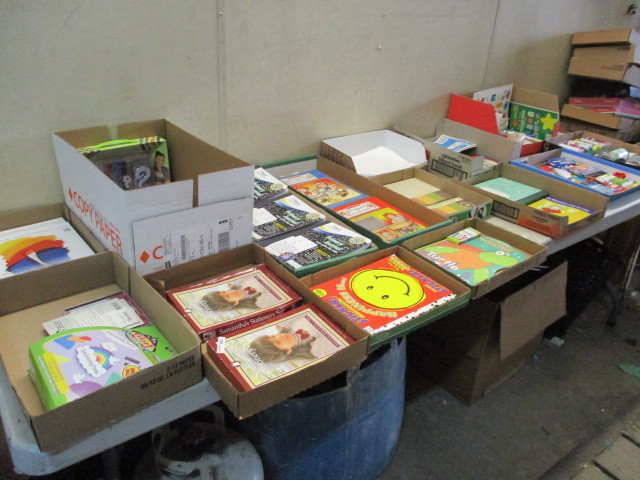 lot 36 image: Craft Supplies
