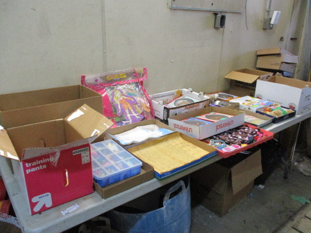 lot 37 image: Toys