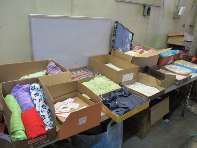 lot 40 image: Sewing Lot