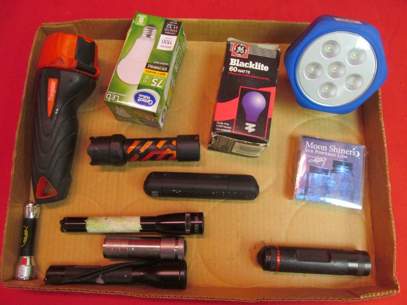 flash lights, light bulbs