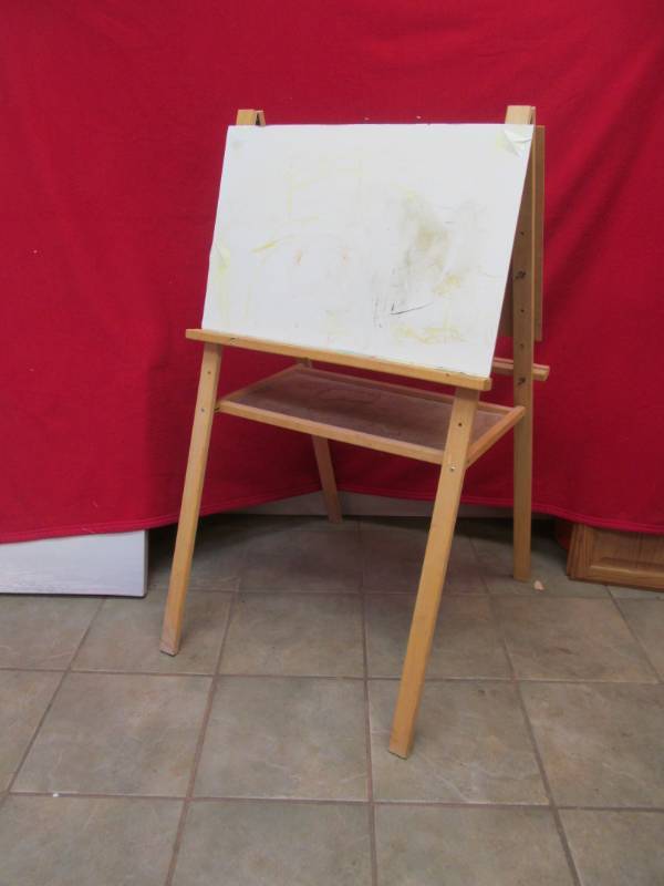 childs easel