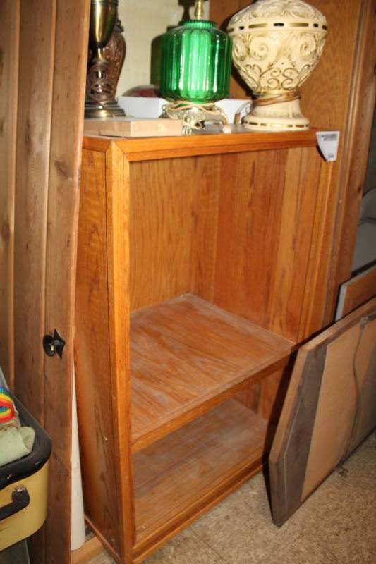 lot 6 image: Wood Entertainment Cabinet