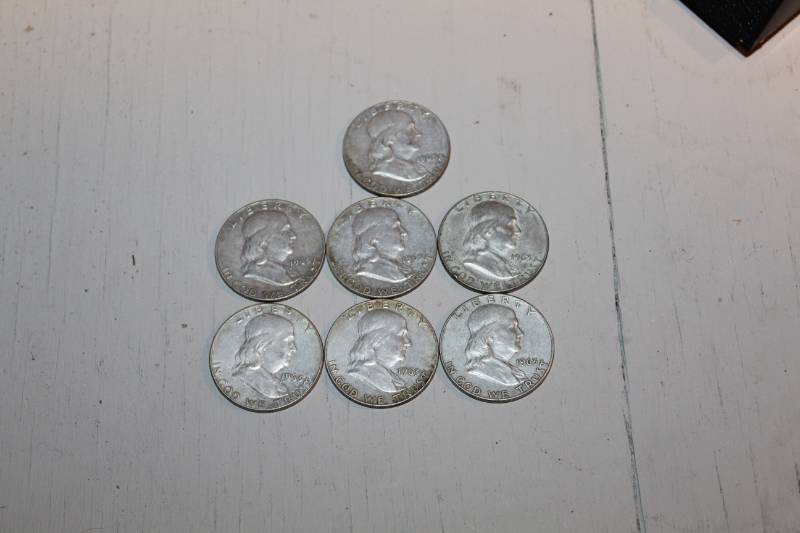 lot 56 image: 1963 Franklin Half Dollar Coins