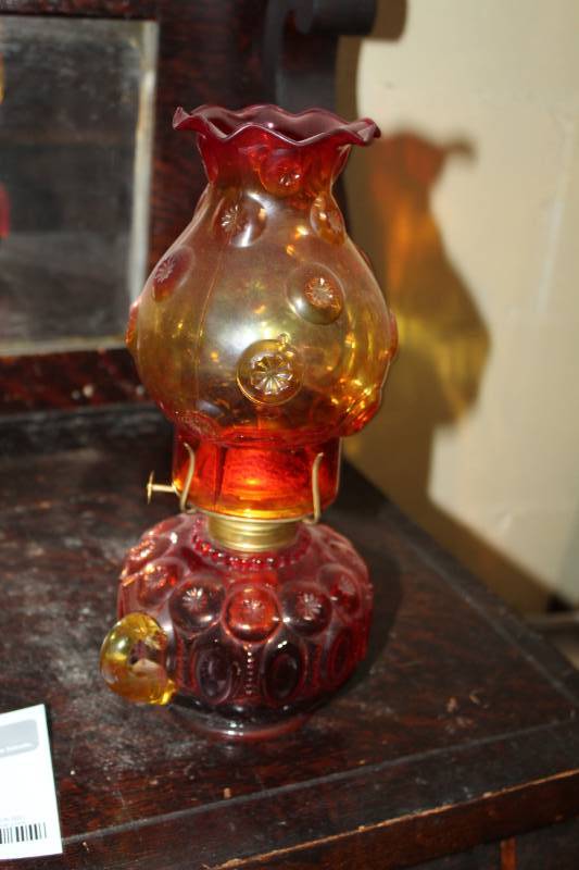 lot 33 image: Kerosene Table Lamp