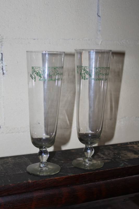 lot 41 image: Pat OBriens New Orleans Glasses