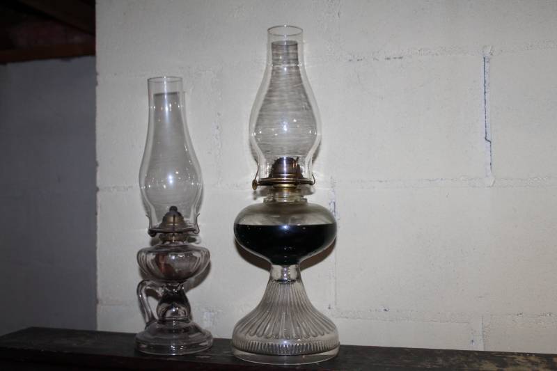 lot 34 image: Kerosene Table Lamp