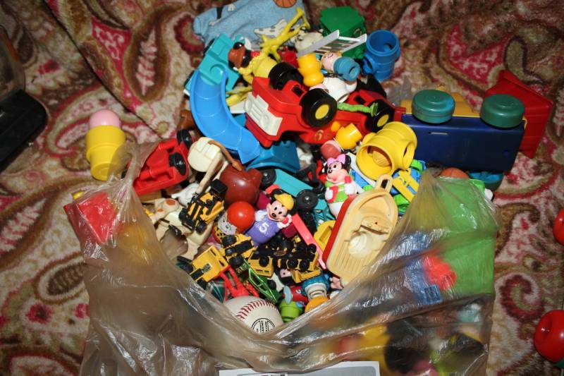 lot 111 image: Toys