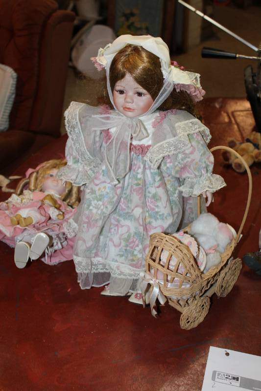 lot 201 image: Dolls