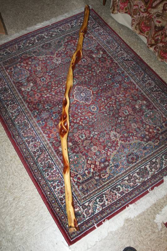 lot 221 image: Diamond Willow Walking Stick