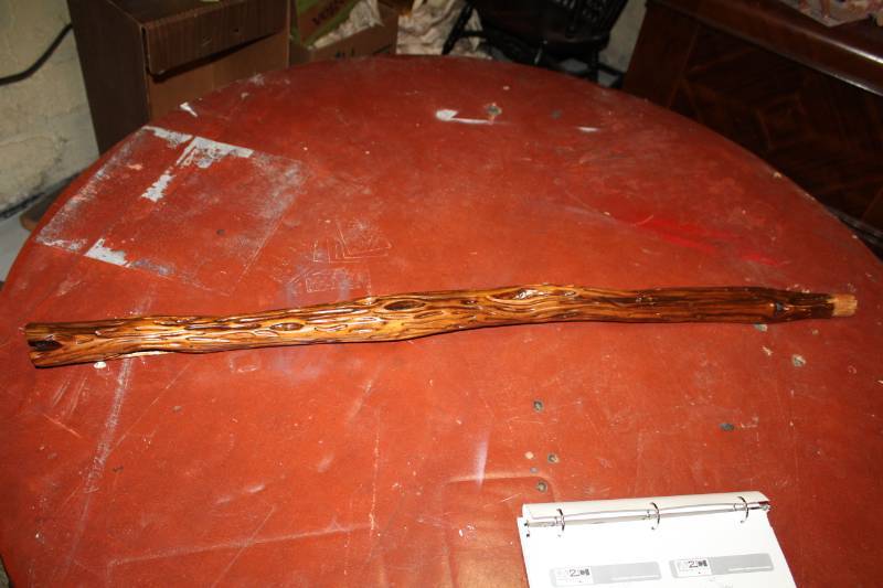lot 222 image: Diamond Willow Walking Stick