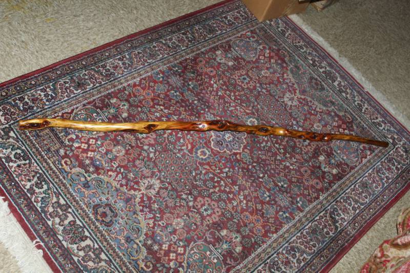 lot 224 image: Diamond Willow Walking Stick
