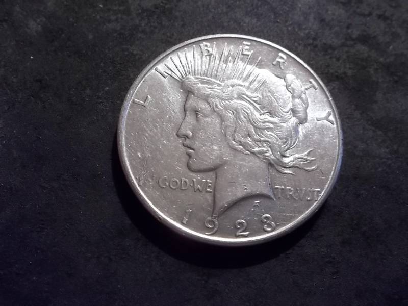 lot 25 image: 1923 D Peace Silver Dollar