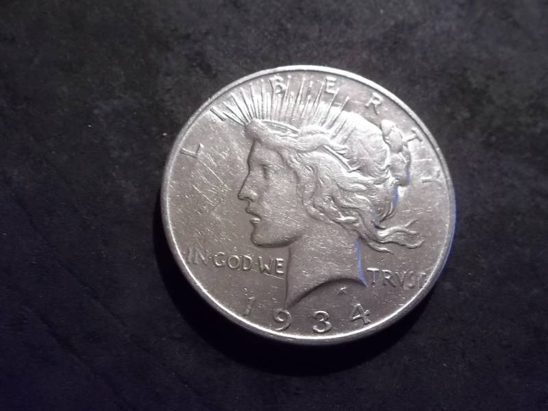 lot 40 image: 1934 D Silver Peace Dollar