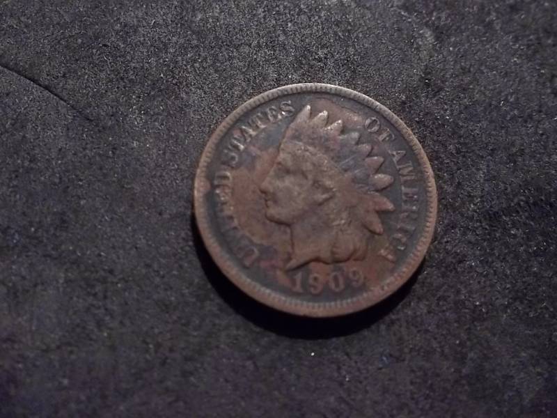 lot 107 image: 1909 S Indian Head Cent Key Coin