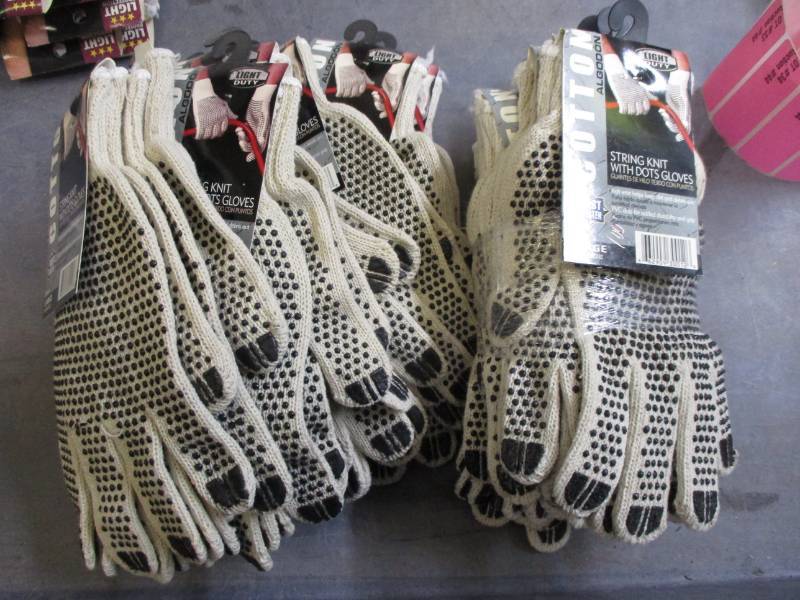 Large dotted knit and canvas gloves