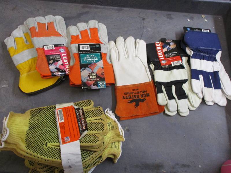 Assorted gloves
