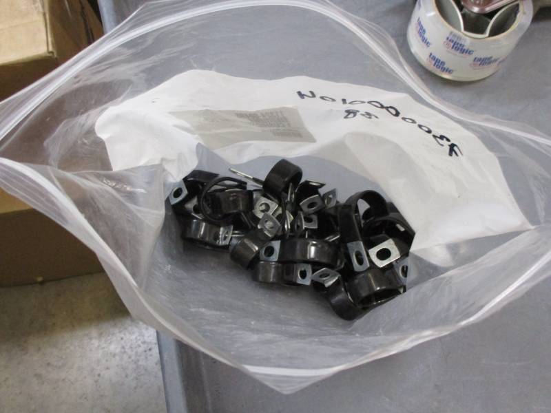 1 Cushion clamps