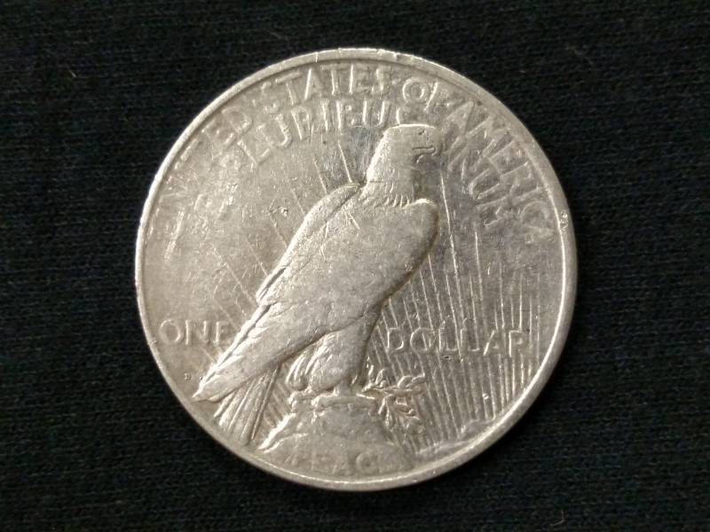 1922 D Peace Silver Dollar...