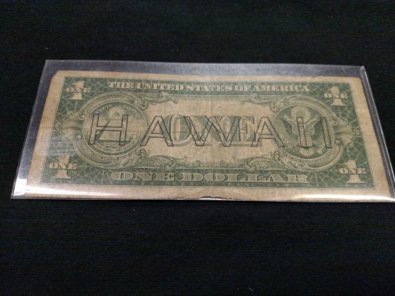1935 A Hawaii $ 1 Silver Certificat...