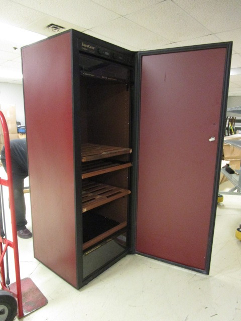 lot 706 image: WINE COOLER