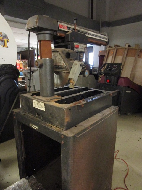 lot 708 image: 10 INCH RADIAL ARM SAW