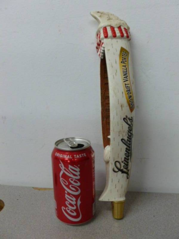 lot 4 image: Leinenkugels Beer Tap Handle