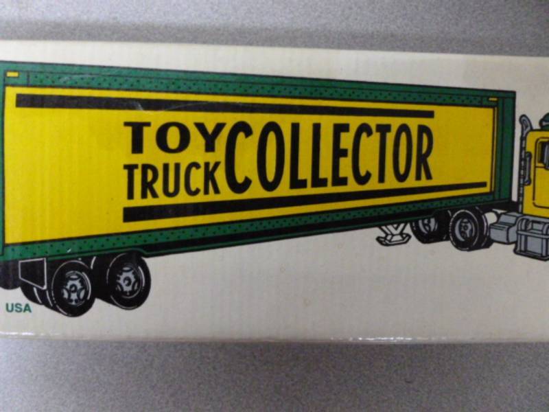 lot 24 image: Collector Truck
