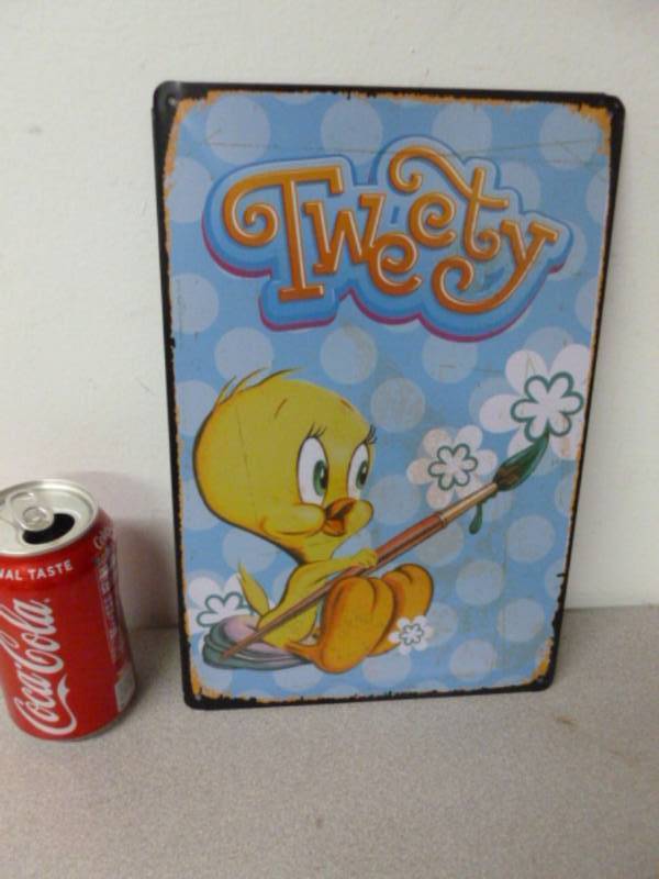 lot 31 image: Sign