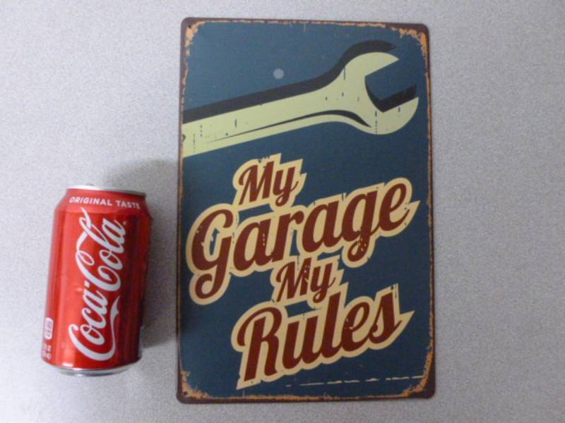 lot 33 image: Sign