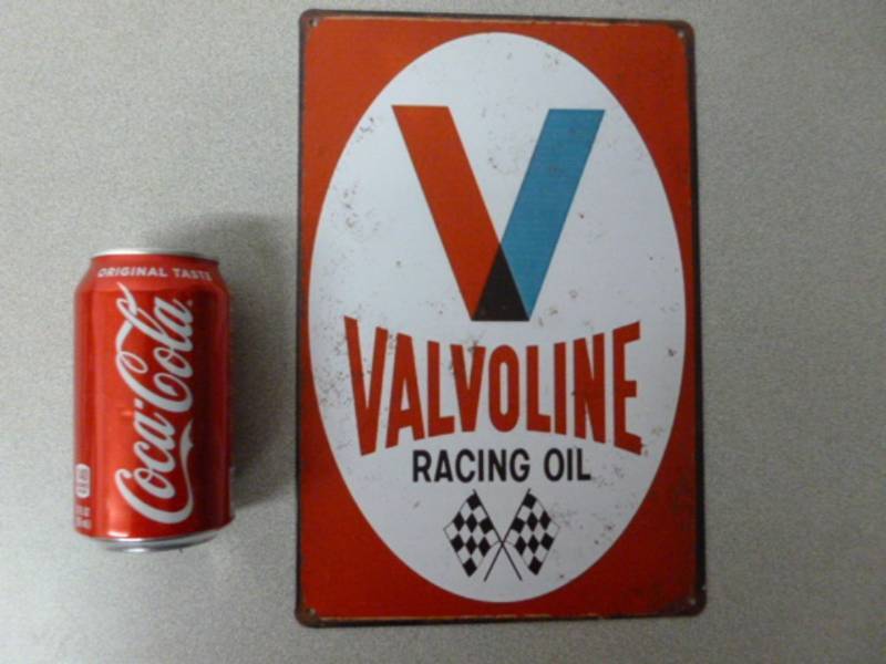 lot 40 image: Sign