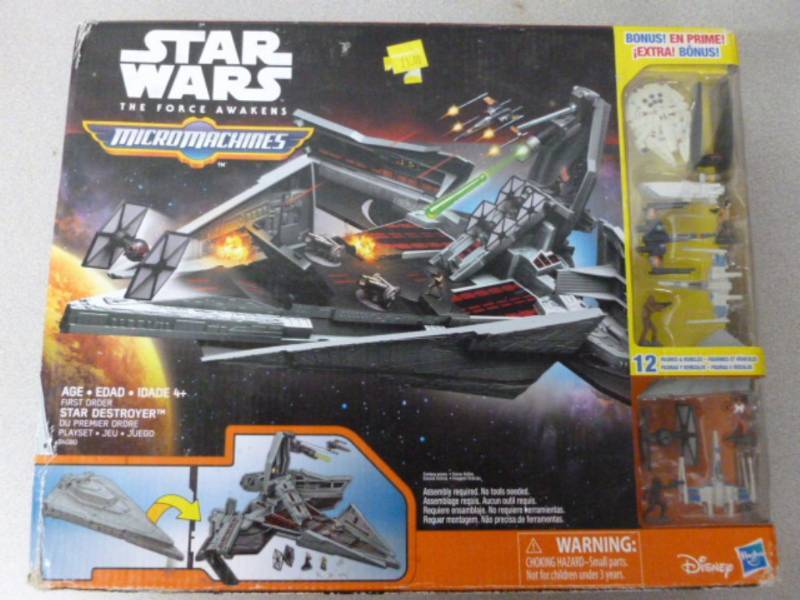 lot 59 image: Star Wars Collectible