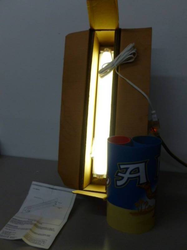 lot 85 image: Camel  Tobacco Lightup Sign