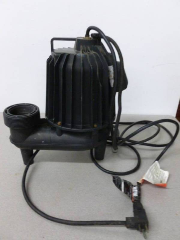lot 91 image: Sewage Pump