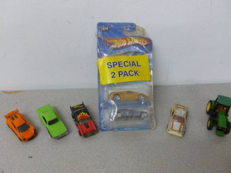 lot 103 image: Die Cast Metal Cars