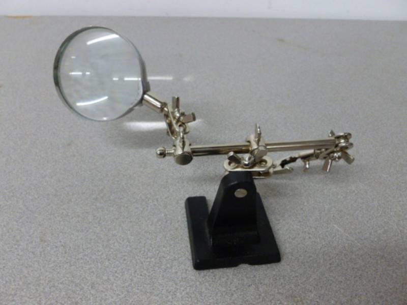 lot 132 image: Fly Fish Bait Tool