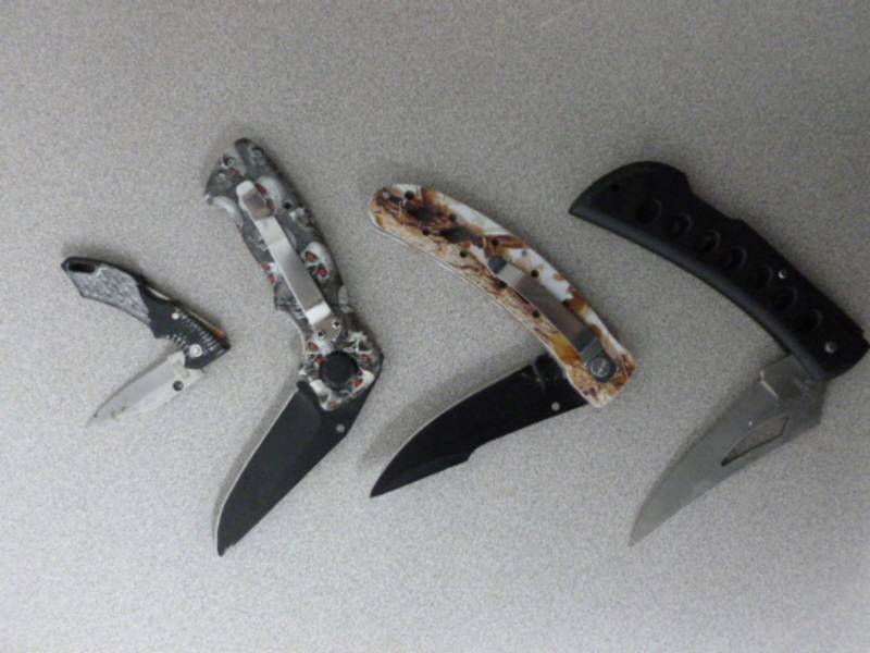 lot 152 image: Collector Knives