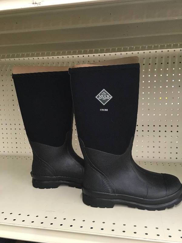lot 83 image: Muck Chore Hi Boot, Retail $74.99
