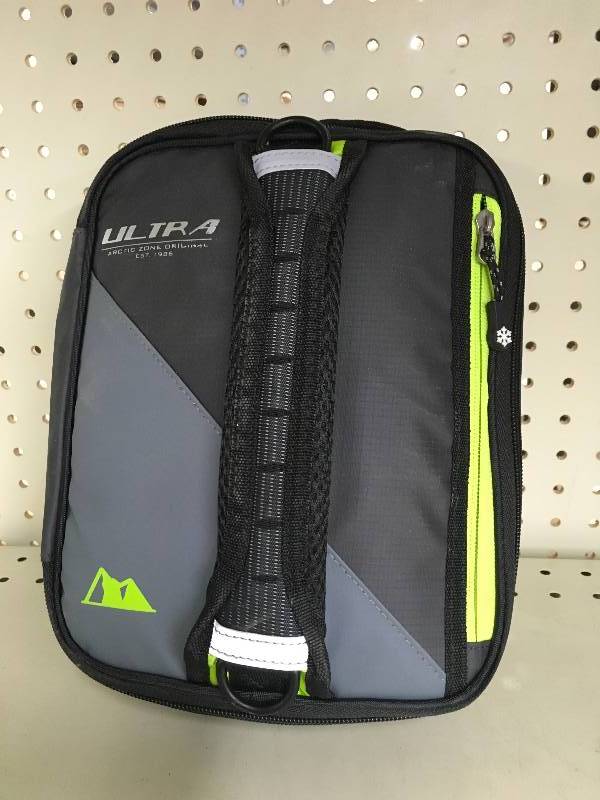 lot 93 image: Expandable Lunch Box, Retail $14.99