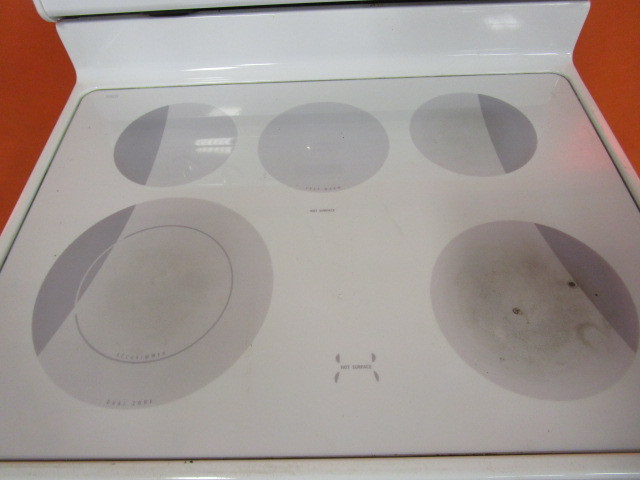 lot 17 image: Whirlpool Electric Stove