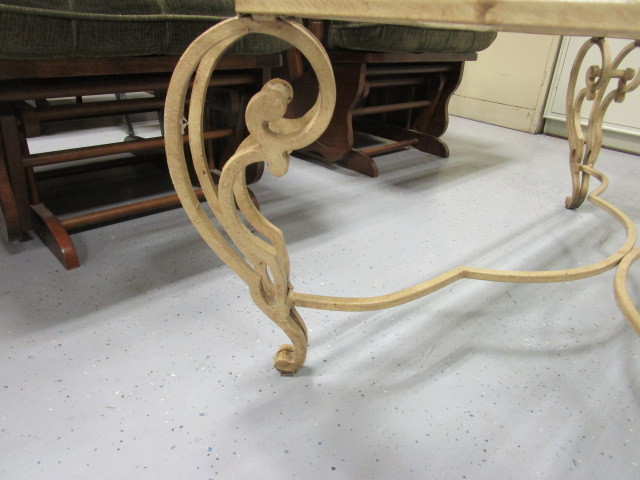 lot 44 image: Coffee Table