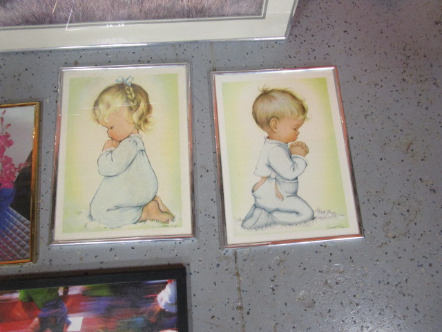 lot 53 image: Pictures