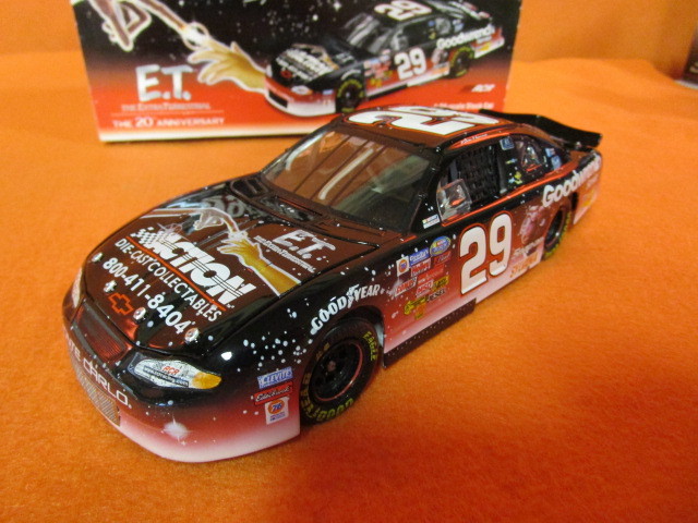 lot 59 image: Kevin Harvick ET Action Collectibles Die cast