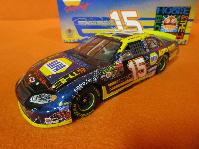 lot 68 image: Michael Waltrip NapaHootie & The Blowfish Action Collectibles Die cast