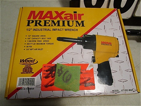 lot 6 image: MaxAir Premium 12 Industrial Impact Wrench - Long Shank