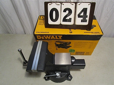 lot 24 image: DeWalt 8 Heavy Duty Workshop Bench Vise