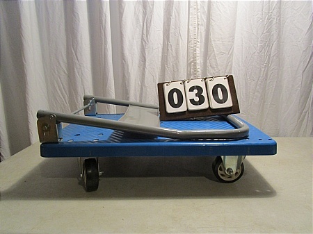 lot 30 image: Folding Platform TruckDolly